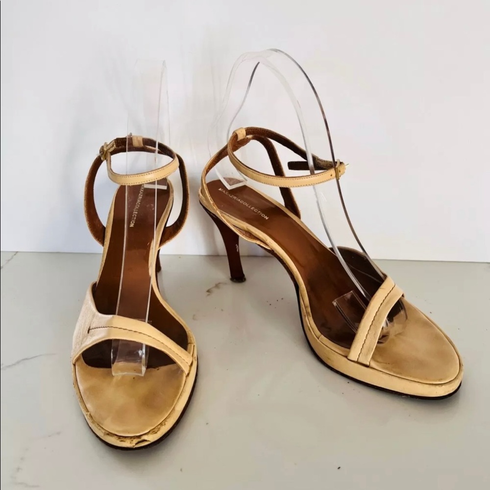 Max Azria Tan leather Ankle Strap Sandals size 7